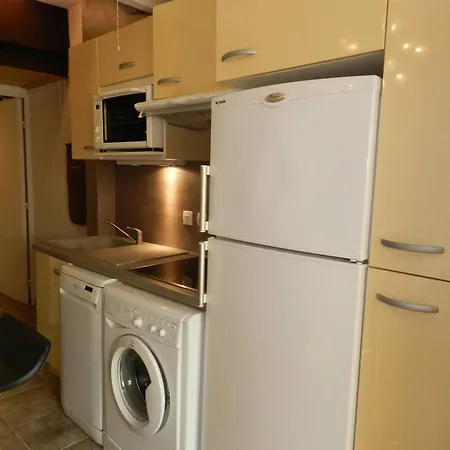 Le Lavandou, 2 Pieces, 4 Personnes - Fr-1-251-653 Appartamento *